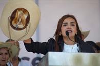 Destapa líder del Sombrero a Grecia Quiroz
