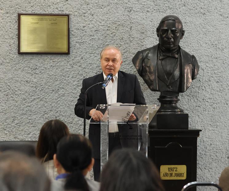 Presentan la obra ´La Bicentenaria Constitución de NL 1825-2025