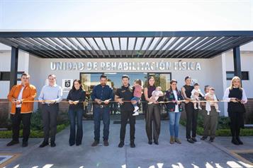 Inaugura gobernador Clínica de Rehabilitación física en G. Terán