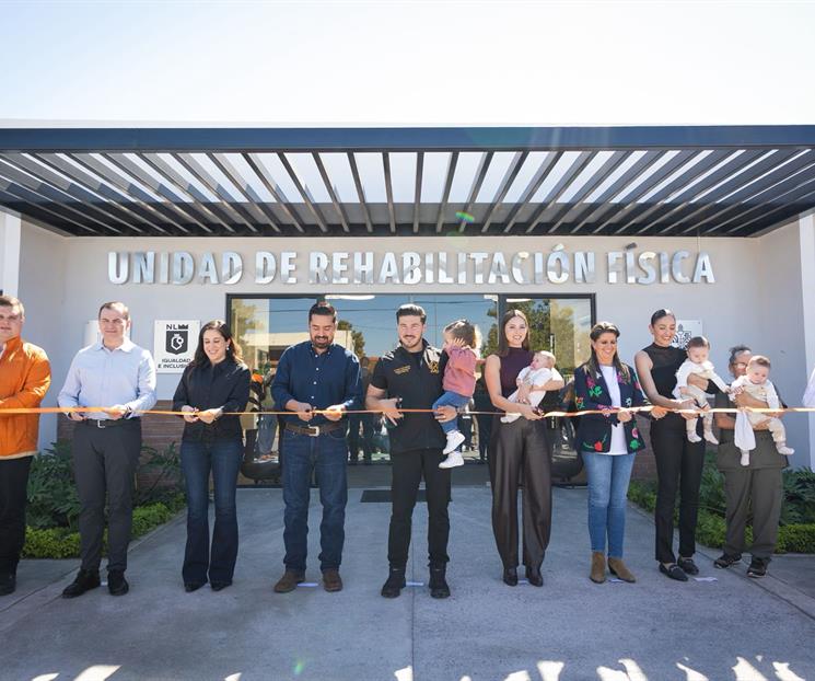Inaugura gobernador Clínica de Rehabilitación física en G. Terán