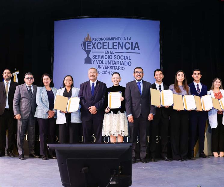 Reconoce UANL a universitarios por su compromiso social y voluntaria
