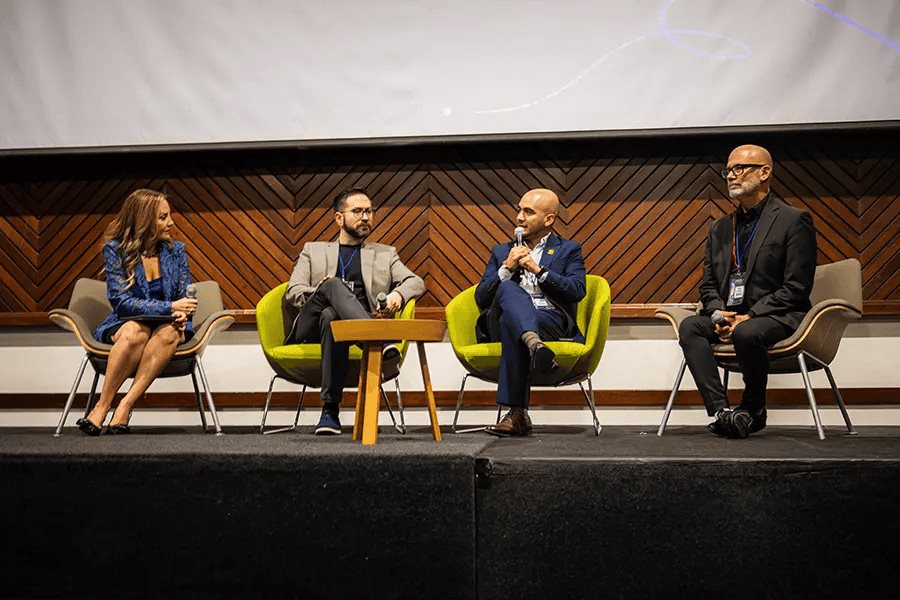 Cuidar a quienes cuidan hace florecer la infancia: Foro Tec