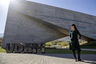 Propone Irene Vallejo el diálogo para salud de la democracia