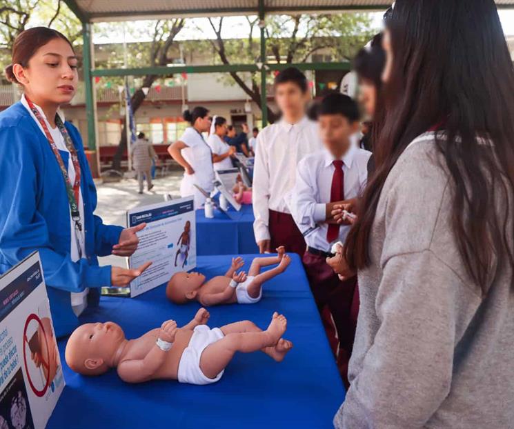 Realiza SN brigada de salud en escuelas secundaria
