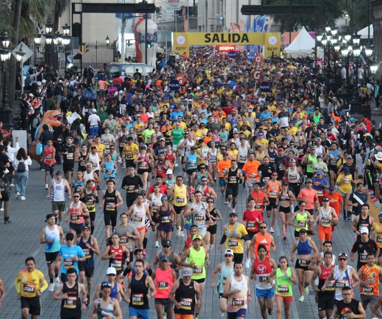 Natali Mendoza y José Luis Santana refrendan su liderazgo en 21K NL