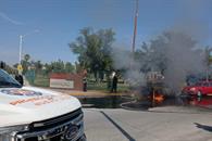 Se incendian dos autos en Salinas Victoria y Escobedo