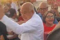 Encaran Jóvenes al gobernador Castro Cosío; ¡fuera Víctor! Encaran Jóvenes al gobernador Castro Cosío; ¡fuera Víctor!