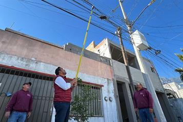 Retiran cableado en desuso en Santa Catarina