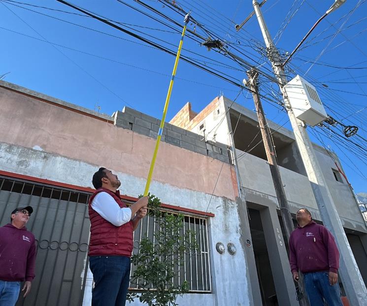 Retiran cableado en desuso en Santa Catarina Retiran cableado en desuso en Santa Catarina