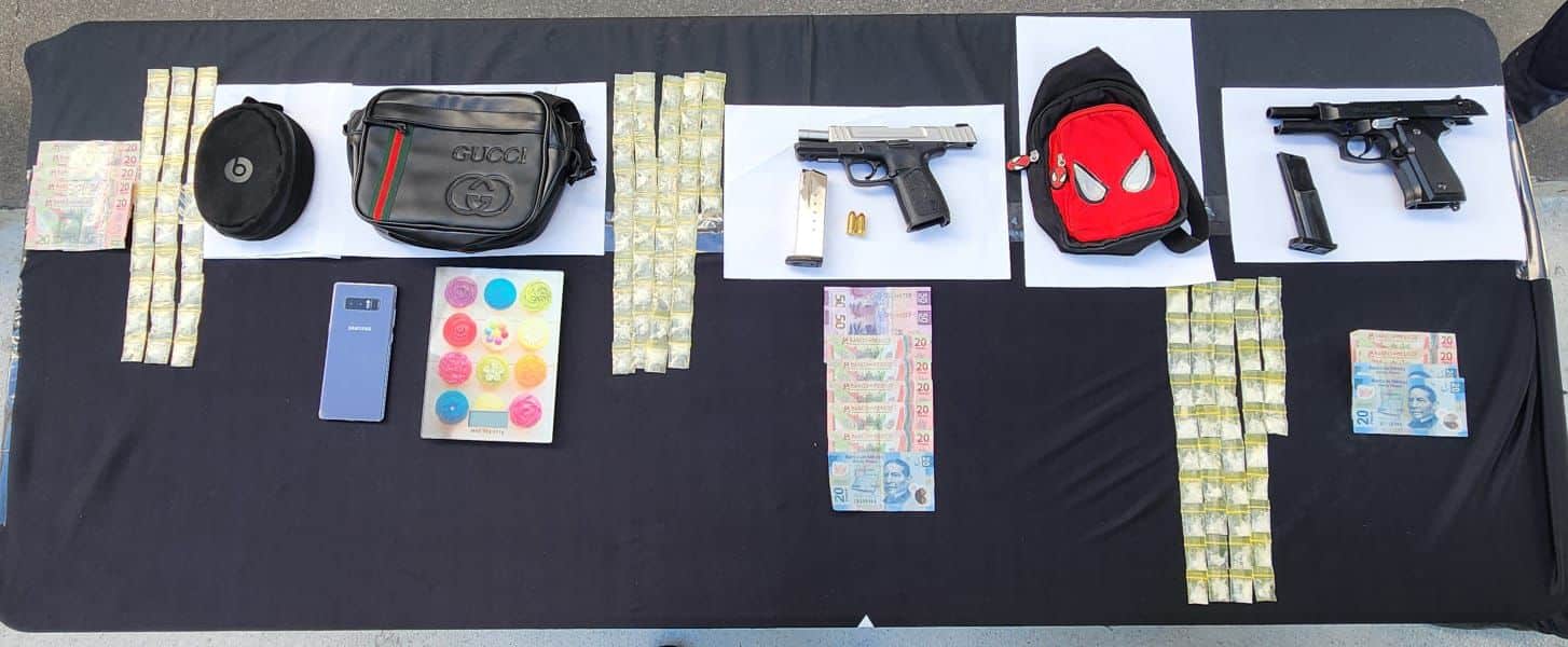 Caen con droga, armas y dinero