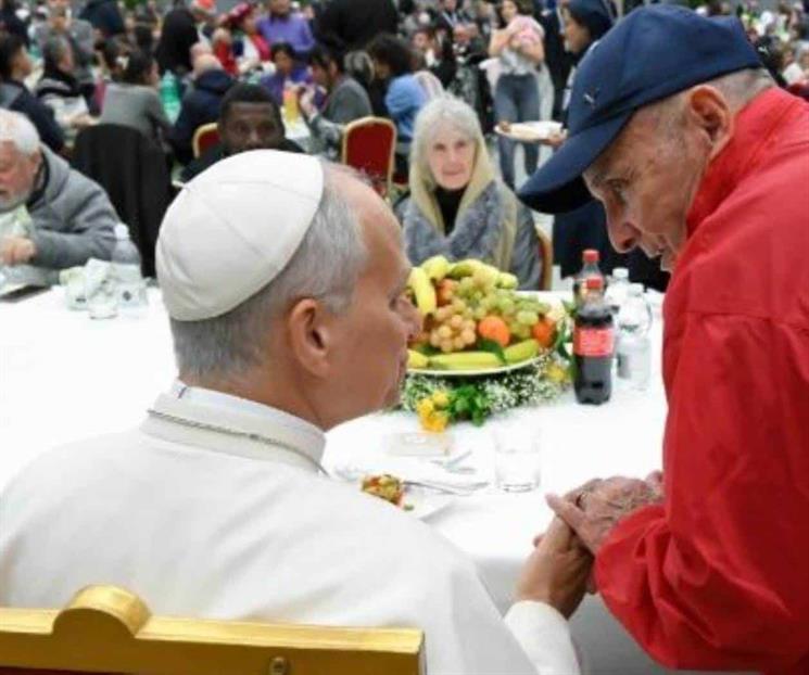Almuerza León XIV con 1300 pobres en los Jardines Vaticanos Almuerza León XIV con 1300 pobres en los Jardines Vaticanos