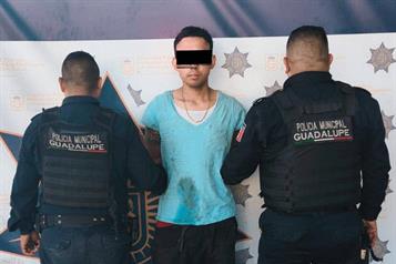 Asalta a repartidor; lo detienen