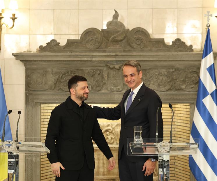 Firman Ucrania y Grecia acuerdo de suministro de gas