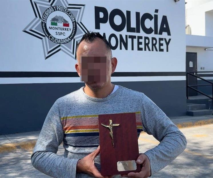 Roban urna con cenizas humanas