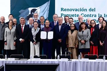 Sheinbaum y SHCP celebran renovación del Pacic en Palacio Nacional