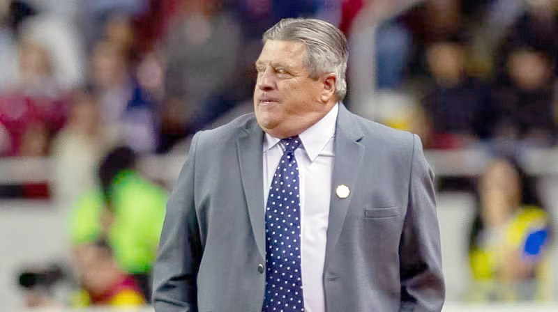 Culpan en Costa Rica a Herrera de fracaso