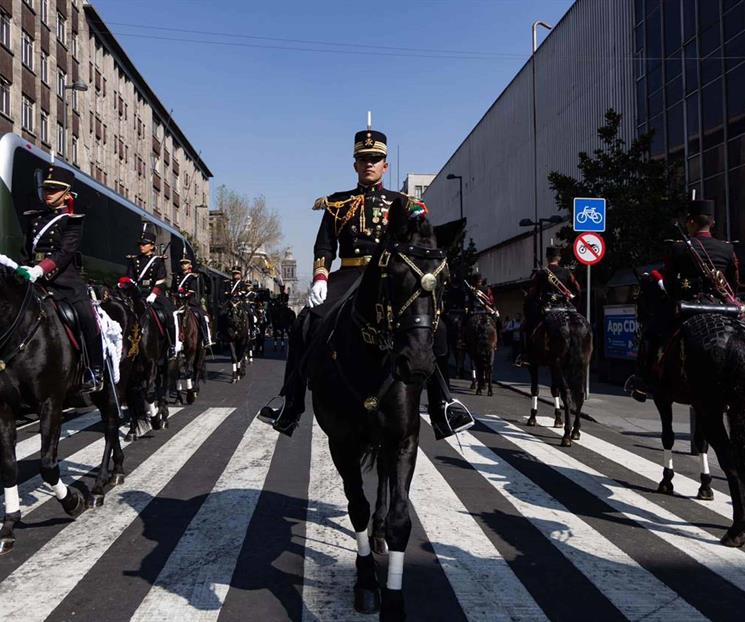 Desfilan por 115 aniversario de la Revolución Mexicana Desfilan por 115 aniversario de la Revolución Mexicana