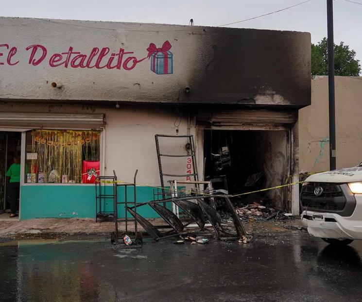Acaba incendio con frutería