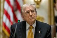 Firma Trump ley para divulgar archivos del caso Epstein