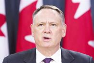 Lanza Canadá plan para sumar 300 mil civiles a su defensa