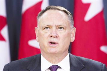 Lanza Canadá plan para sumar 300 mil civiles a su defensa