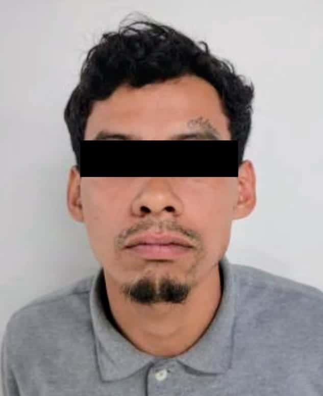 Elementos de la Agencia Estatal de Investigaciones detuvieron a un presunto secuestrador de dos personas que posteriormente fueron encontradas sin vida junto a la Carretera a Laredo, municipio de Ciénega de Flores.