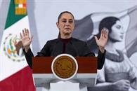 Sheinbaum reacciona a propuesta de Rojo de la Vega sobre estatuas