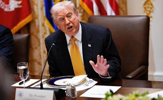 Busca Trump bloquear créditos fiscales para indocumentados