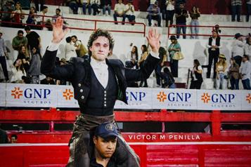 Triunfa Tarik Othon; corta dos orejas