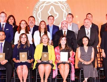 Otorgan a investigadores premio estatal de ciencia y tecnología