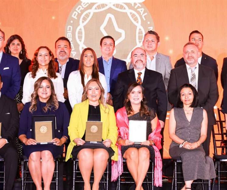Otorgan a investigadores premio estatal de ciencia y tecnología