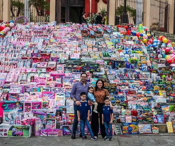 Agradece David de la Peña sumarse al ´Juguetón 2025´ de Santiago