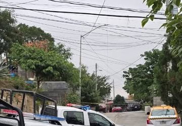 Sufre joven ataque a cuchilladas; muere