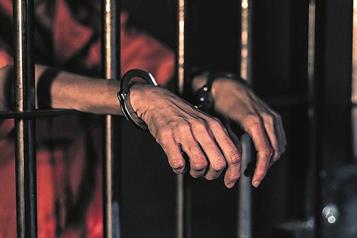 Acredita CNDH tortura de Semar a 7 personas