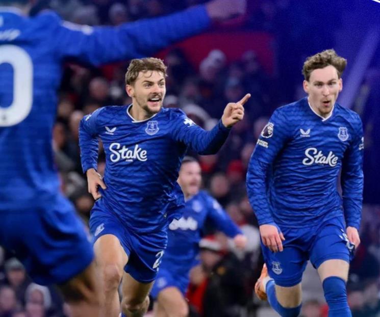 Everton vence al United en la Premier 