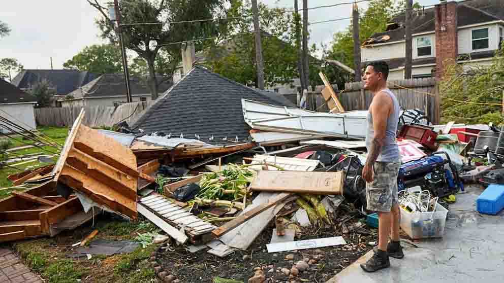 Daña tornado en Texas más de 100 casas en el condado de Harris