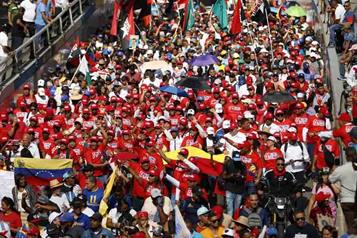Marcha chavismo en Venezuela contra amenazas de EU