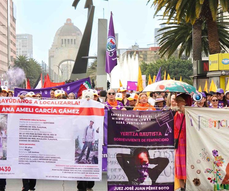 Mujeres marchan ante impunidad, violencia feminicida y precarización