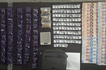 Frustran robo a vivienda