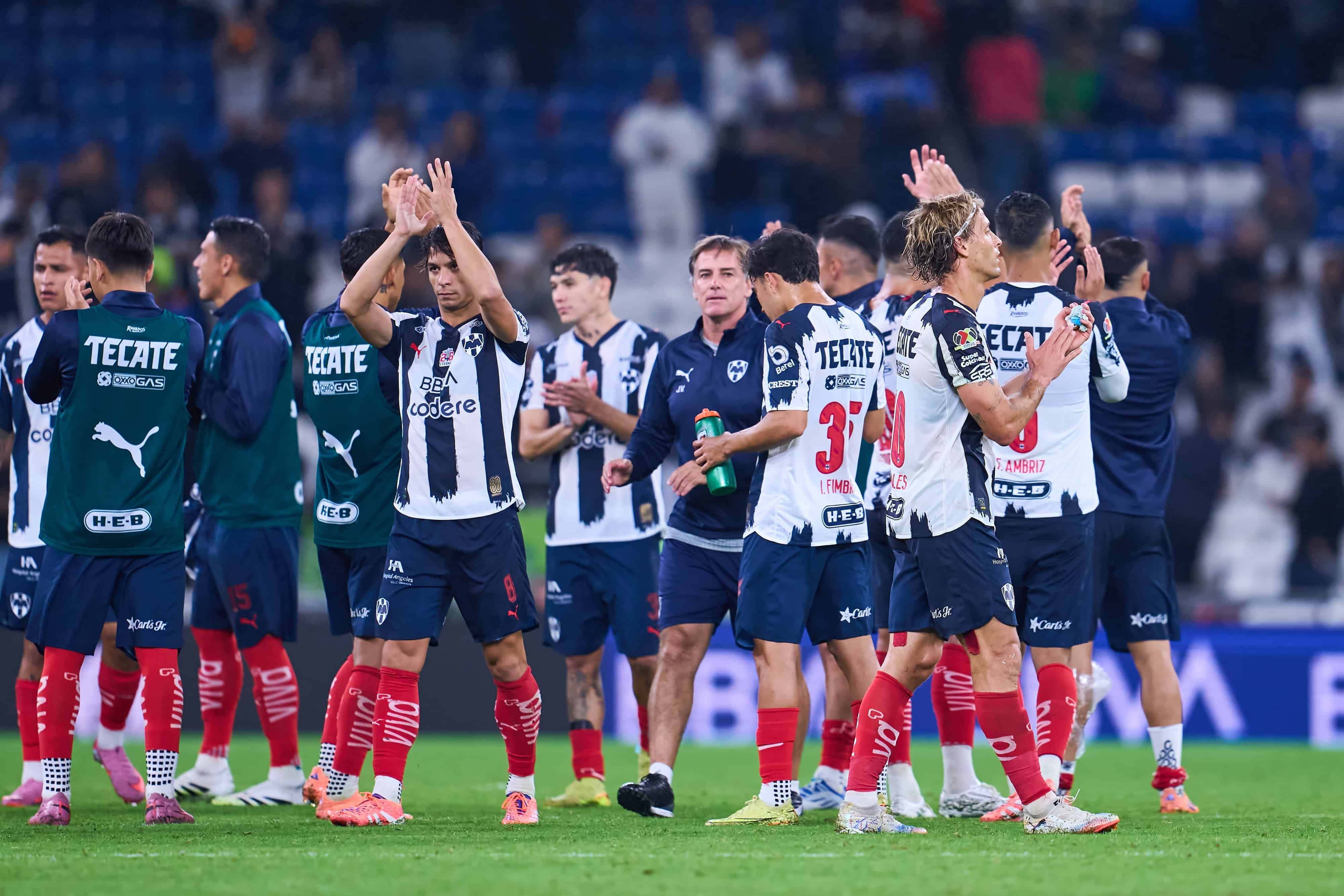 Rayados da golpe de autoridad en el duelo de Ida.