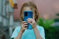 Europa propone una edad mínima para usar las redes sociales