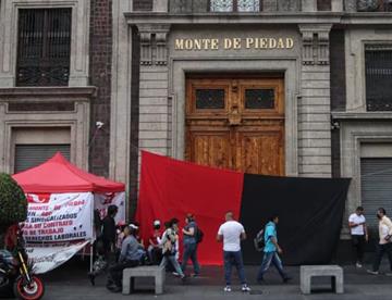 Renuncia director del Monte de Piedad