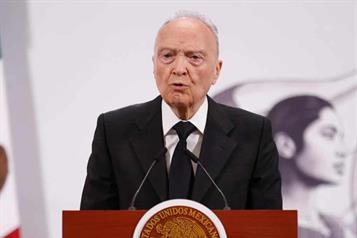 Renuncia Gertz Manero a la FGR