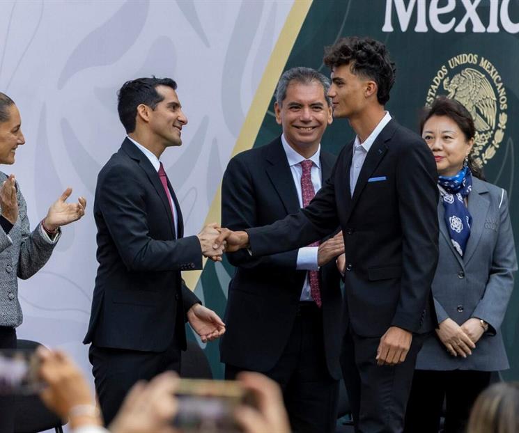 Entregan Premio Nacional del Deporte a Osmar Olvera e Isaac del Toro