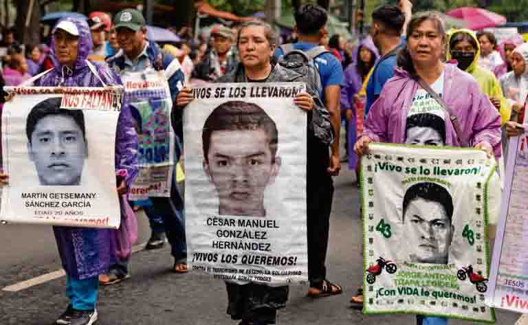 Familiares de los 43 de Ayotzinapa piden regreso del GIEI