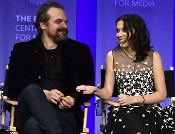 Millie Bobby Brown aclara cómo es su relación con David Harbour