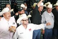 Acuerdan acabar con los bloqueos Acuerdan acabar con los bloqueos