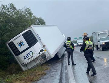 Sufre salida de camino