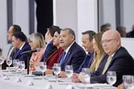 Muestra rector de la UANL a diputados avances de proyectos