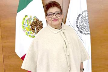 Asume Ernestina Godoy la Fiscalía General de la República